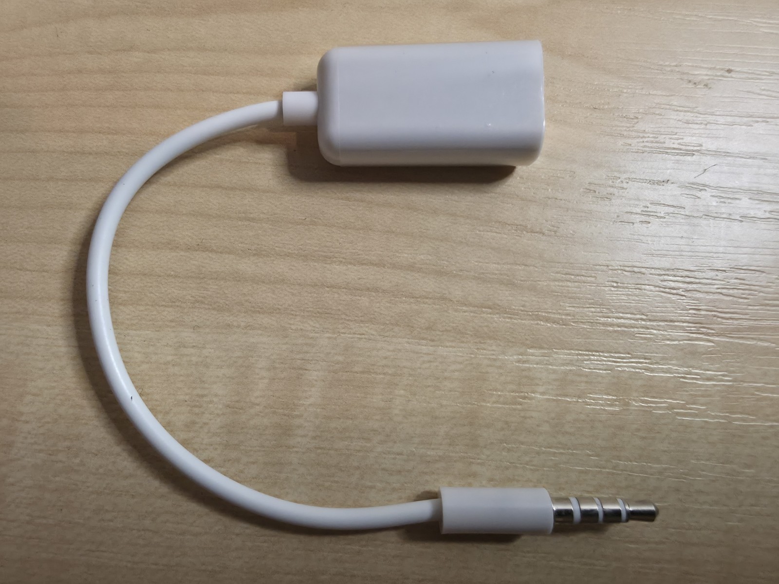 Headphone Mic Audio Splitter Cable Adapter For iPhone, iPad, Laptops Mobiles - Image 4