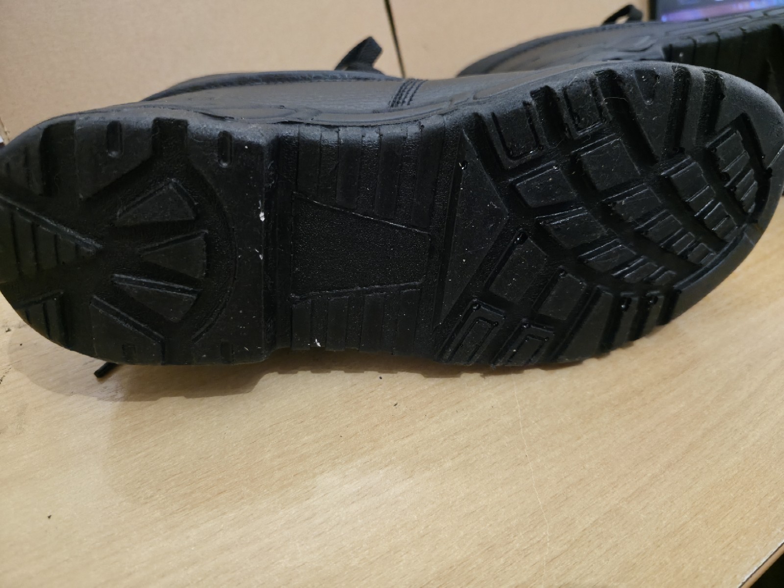 Men's RoeBucks Black Steel Toe Saftey Boots 6 Anti Slip Model Antistatic Size 10 - Image 10